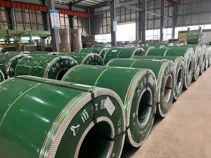 Stainless steel can be divided into